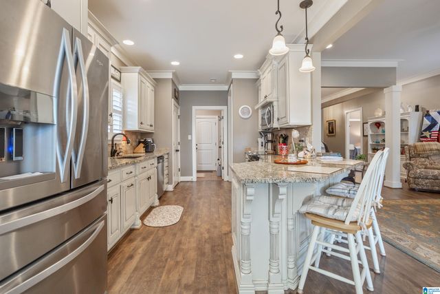 200 ENGLISH VILLAGE CIRCLE, Gardendale, AL 35071