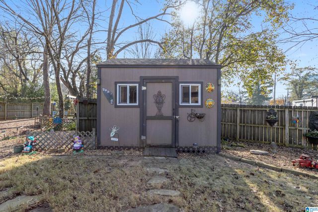 200 ENGLISH VILLAGE CIRCLE, Gardendale, AL 35071