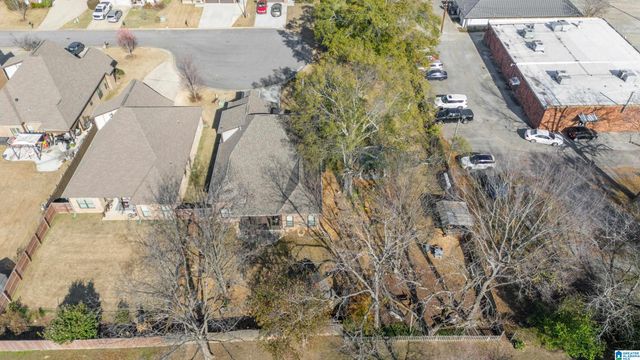 200 ENGLISH VILLAGE CIRCLE, Gardendale, AL 35071