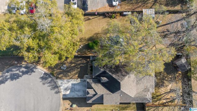 200 ENGLISH VILLAGE CIRCLE, Gardendale, AL 35071