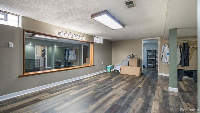 33475 Fernwood Street, Westland, MI 48186