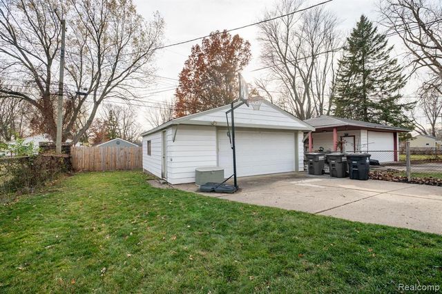 33475 Fernwood Street, Westland, MI 48186