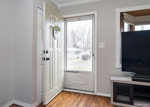 33475 Fernwood Street, Westland, MI 48186