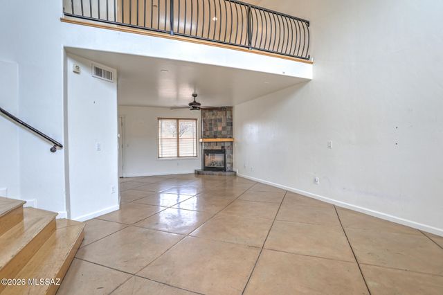 70 S Placita Colonia Solana, Tucson, AZ 85716