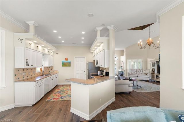 418 Panay AVE, Naples, FL 34113