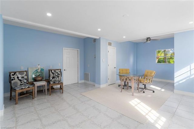 418 Panay AVE, Naples, FL 34113