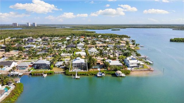 418 Panay AVE, Naples, FL 34113