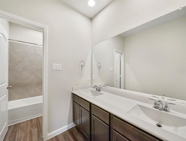 27943 Parkside Creek Drive, Spring, TX 77386