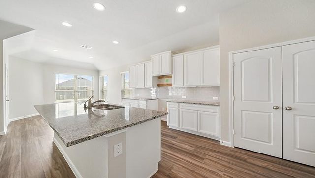 27943 Parkside Creek Drive, Spring, TX 77386