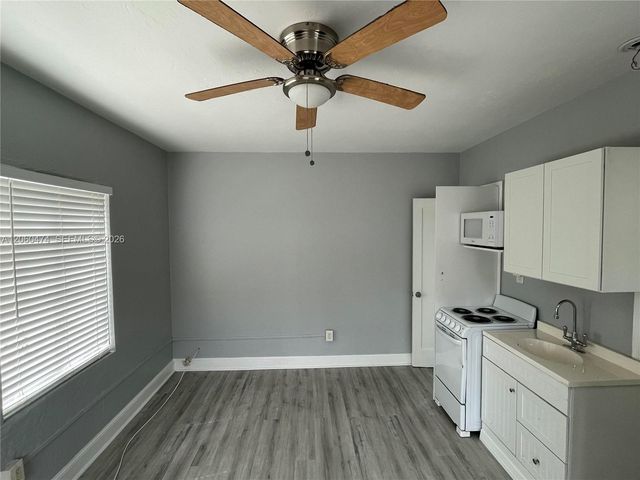 1108 NE 3rd St C, Fort Lauderdale, FL 33301