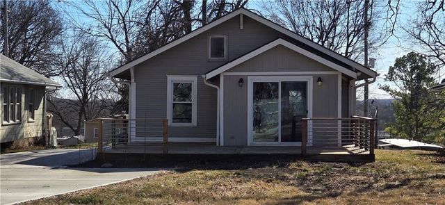 1024 Walnut Avenue, Osawatomie, KS 66064