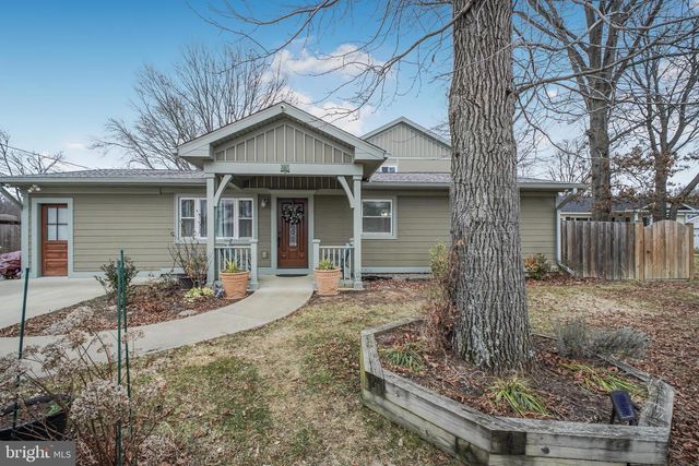 8227 FRYE RD, Alexandria, VA 22309