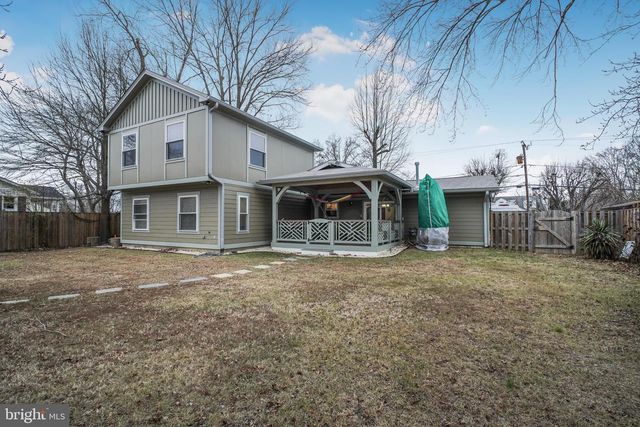 8227 FRYE RD, Alexandria, VA 22309