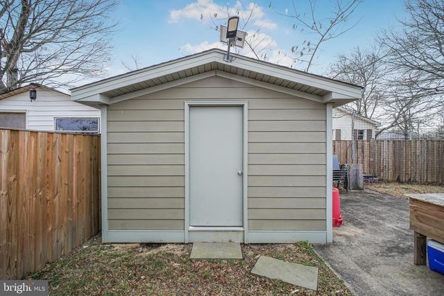 8227 FRYE RD, Alexandria, VA 22309