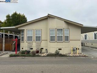 1400 Buckingham Way, Hayward, CA 94544