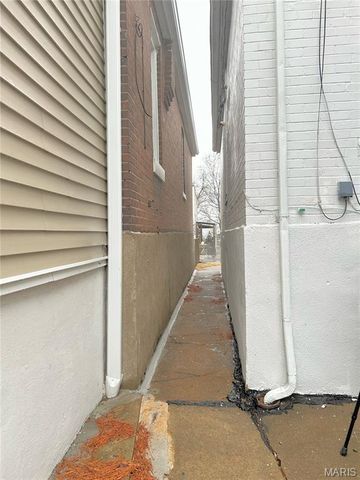 7148 Alabama Avenue, St Louis, MO 63111