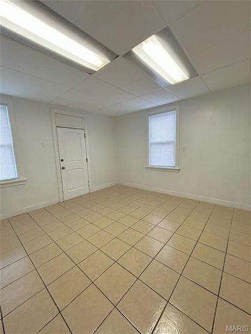 7148 Alabama Avenue, St Louis, MO 63111