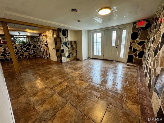 2830 Hampton Avenue, St Louis, MO 63139