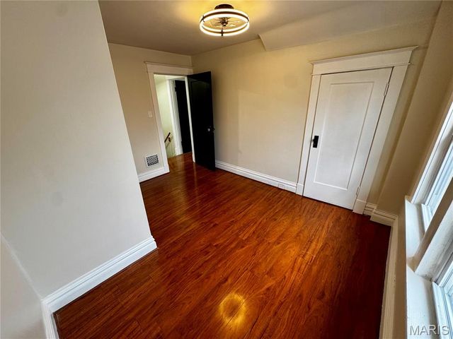 2830 Hampton Avenue, St Louis, MO 63139