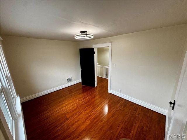 2830 Hampton Avenue, St Louis, MO 63139