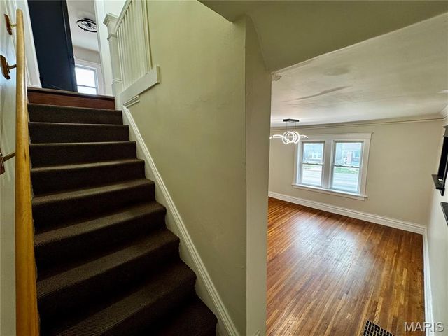 2830 Hampton Avenue, St Louis, MO 63139