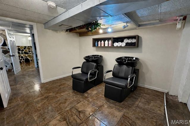 2830 Hampton Avenue, St Louis, MO 63139