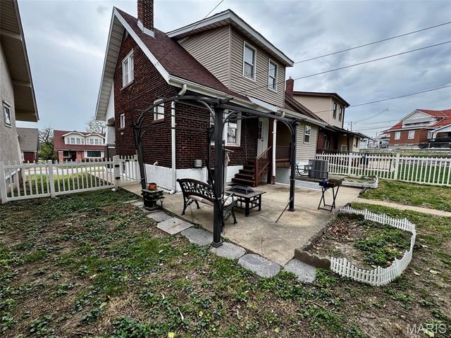 2830 Hampton Avenue, St Louis, MO 63139