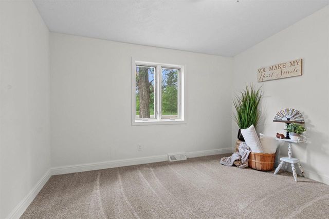 N1032 COUNTY ROAD EE, Redgranite, WI 54970