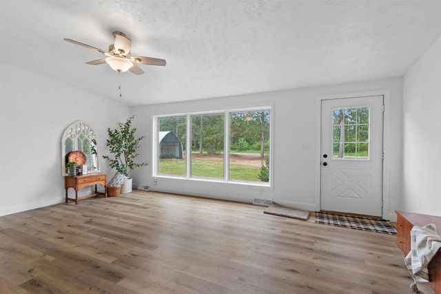 N1032 COUNTY ROAD EE, Redgranite, WI 54970