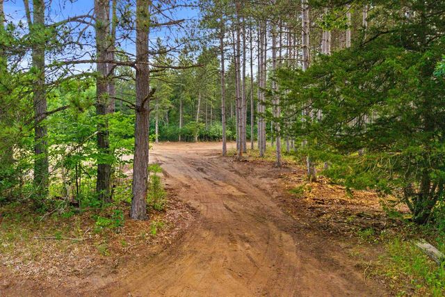 N1032 COUNTY ROAD EE, Redgranite, WI 54970