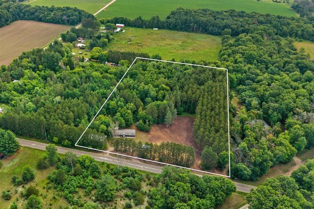 N1032 COUNTY ROAD EE, Redgranite, WI 54970