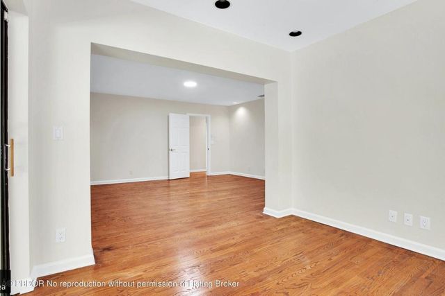 2812 Embassy Drive, West Palm Beach, FL 33401