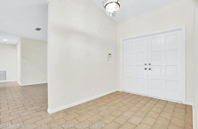 2812 Embassy Drive, West Palm Beach, FL 33401