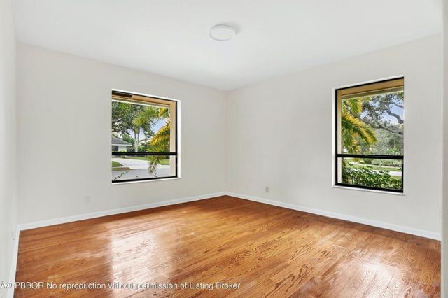 2812 Embassy Drive, West Palm Beach, FL 33401