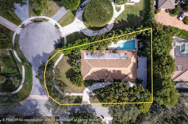2812 Embassy Drive, West Palm Beach, FL 33401