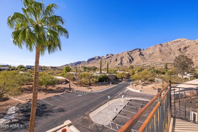 6547 N TURNBERRY Drive, Tucson, AZ 85718