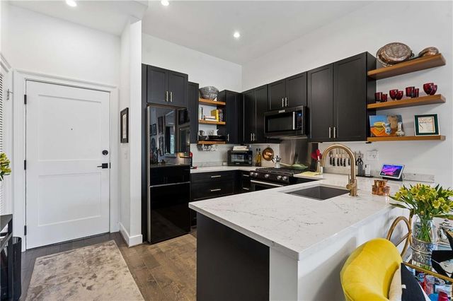 201 W Ponce De Leon Avenue 218, Decatur, GA 30030