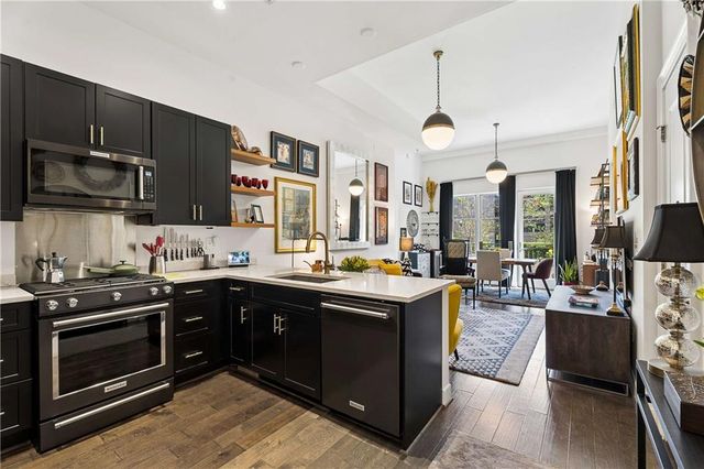 201 W Ponce De Leon Avenue 218, Decatur, GA 30030