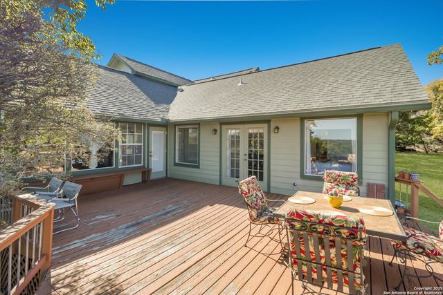 116 Ridge PL, Boerne, TX 78006