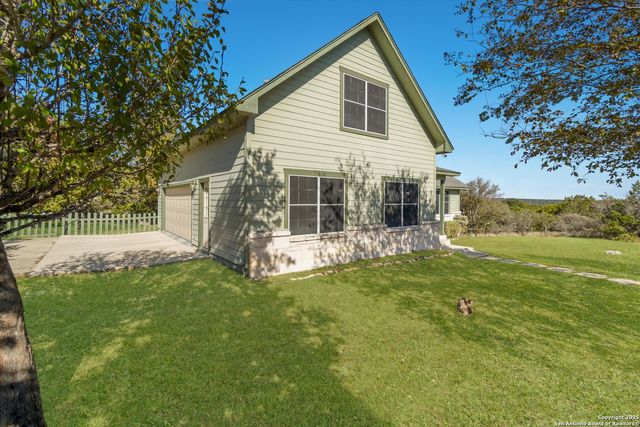 116 Ridge PL, Boerne, TX 78006