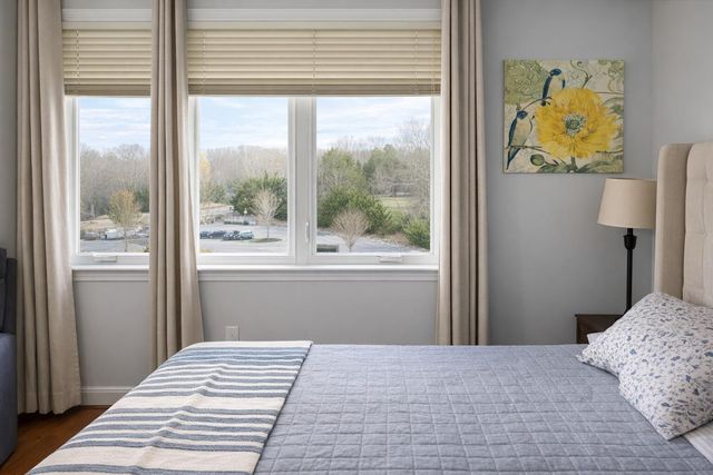 1273 Graves Harbor Trl Apt 3403, Huddleston, VA 24104