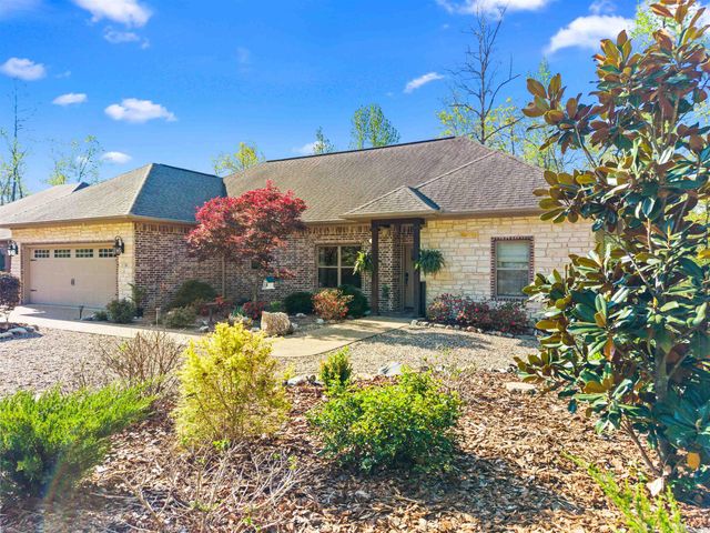 26 Burgos Way, Hot Springs Village, AR 71909