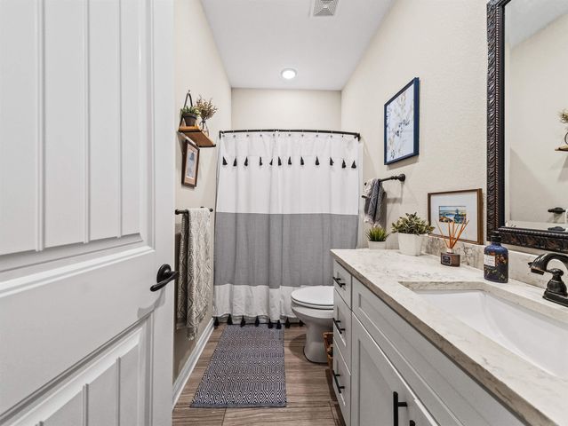 26 Burgos Way, Hot Springs Village, AR 71909