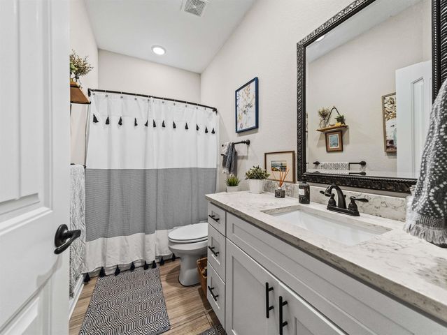 26 Burgos Way, Hot Springs Village, AR 71909