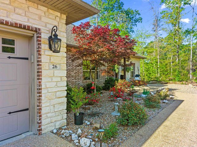 26 Burgos Way, Hot Springs Village, AR 71909