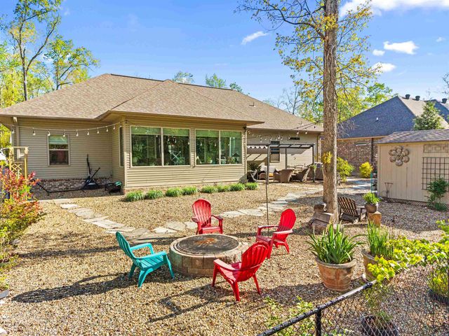 26 Burgos Way, Hot Springs Village, AR 71909