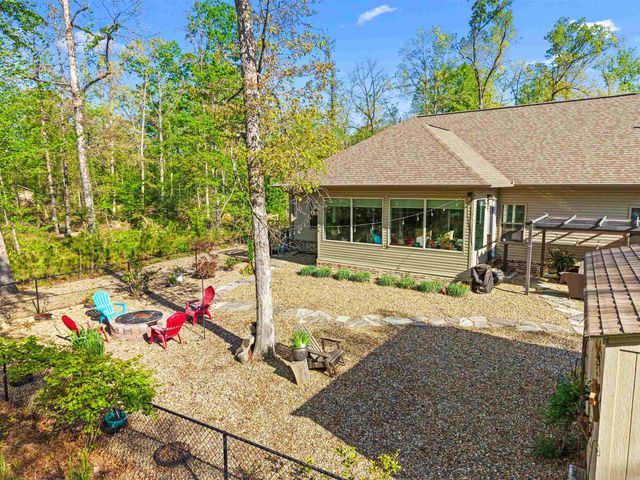 26 Burgos Way, Hot Springs Village, AR 71909