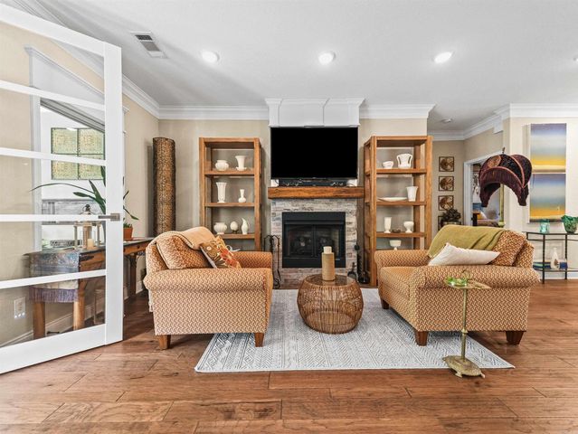 26 Burgos Way, Hot Springs Village, AR 71909