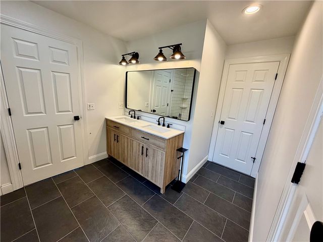 608 Wordens Pond Road, South Kingstown, RI 02879