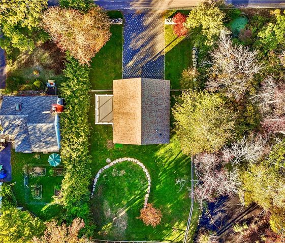 608 Wordens Pond Road, South Kingstown, RI 02879